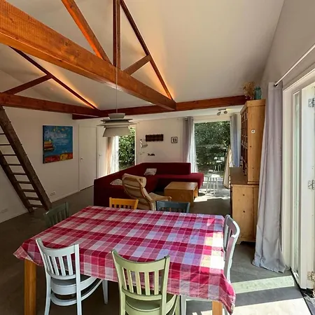 Vacation For 4 Persons בית נופש *