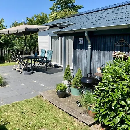 Vacation For 4 Persons Dom wakacyjny Sint Maartensvlotbrug